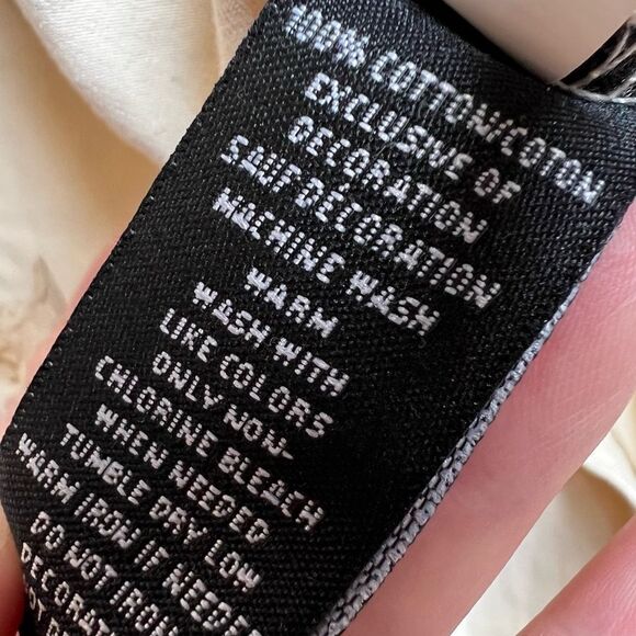 ROKU STUDIO Flying Eyeball Never Look Back T-Shirt - Picture 6 of 16